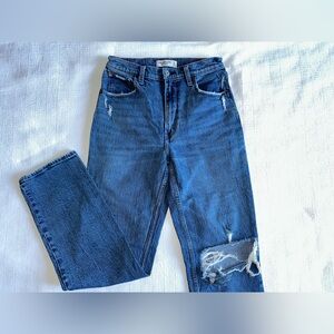 Abercrombie & Fitch Ultra High Rise 90s Straight Jean